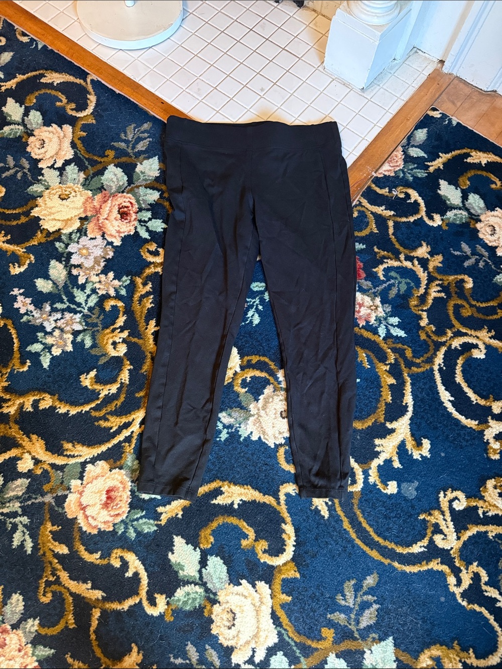 LOFT Black women’s  Leggings- worn‎ once